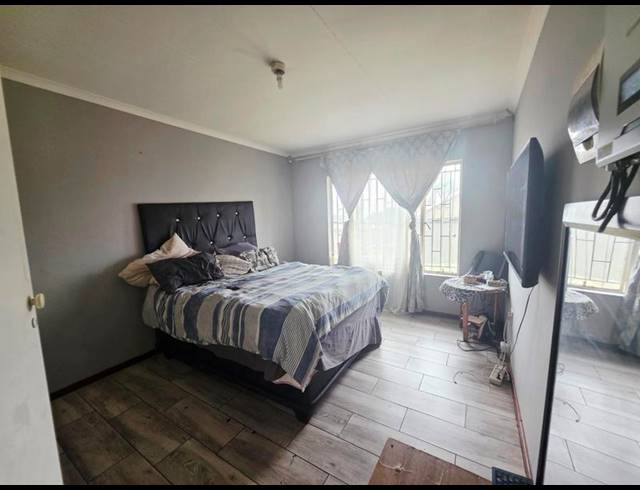 3 BEDROOM HOUSE FOR SALE IN BIRCH ACRES